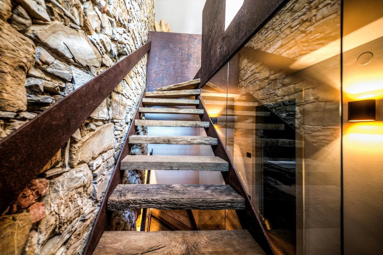 Aldila Art Rooms, Apartment And Vacation House Шмартно Экстерьер фото