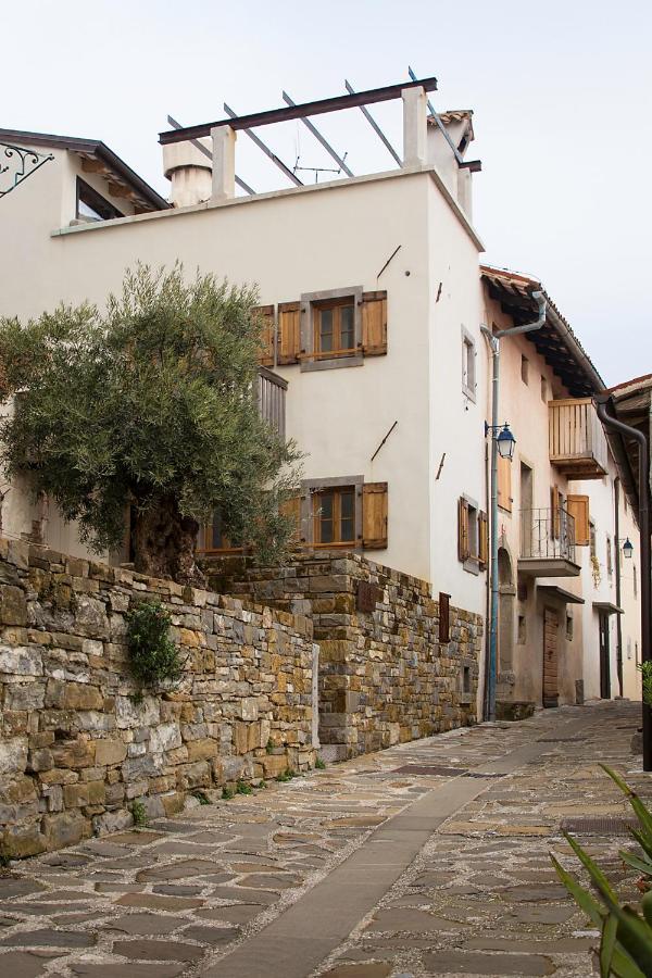 Aldila Art Rooms, Apartment And Vacation House Шмартно Экстерьер фото